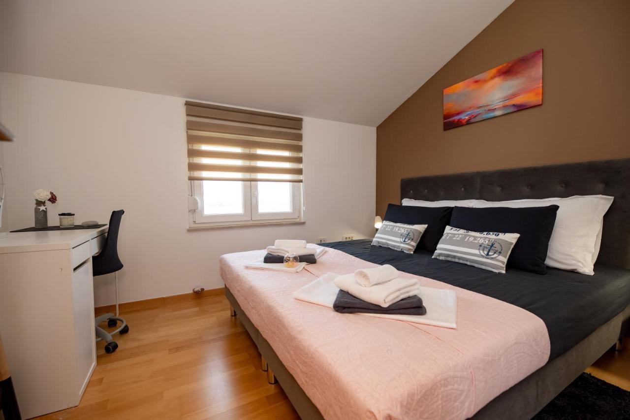 Apartment Malu Sunset Zadar Exterior foto
